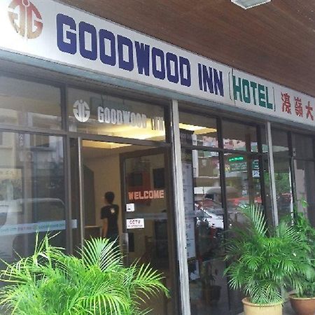 Goodwood Inn Кучинг Екстериор снимка